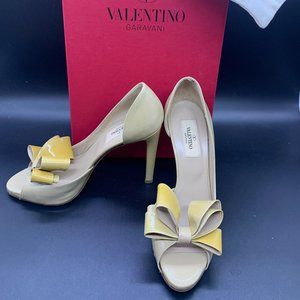 AUTHENTIC VALENTINO GARAVANI PATENT LACCA BOW PEEP TOE SHOES HEELS BEIGE size 7